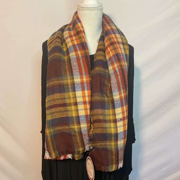 🍎🍎Sunshine and Rodeos Blanket Scarf - Picture 2 of 3